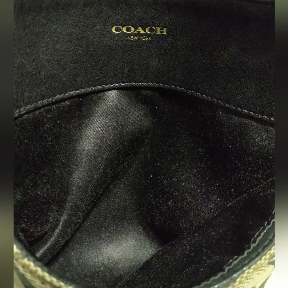 Authentic Coach Bkack Crossbody Purse